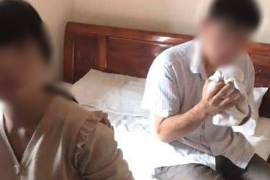 Xác minh thông tin cán bộ xã bị bắt quả tang vào nhà nghỉ với vợ người khác