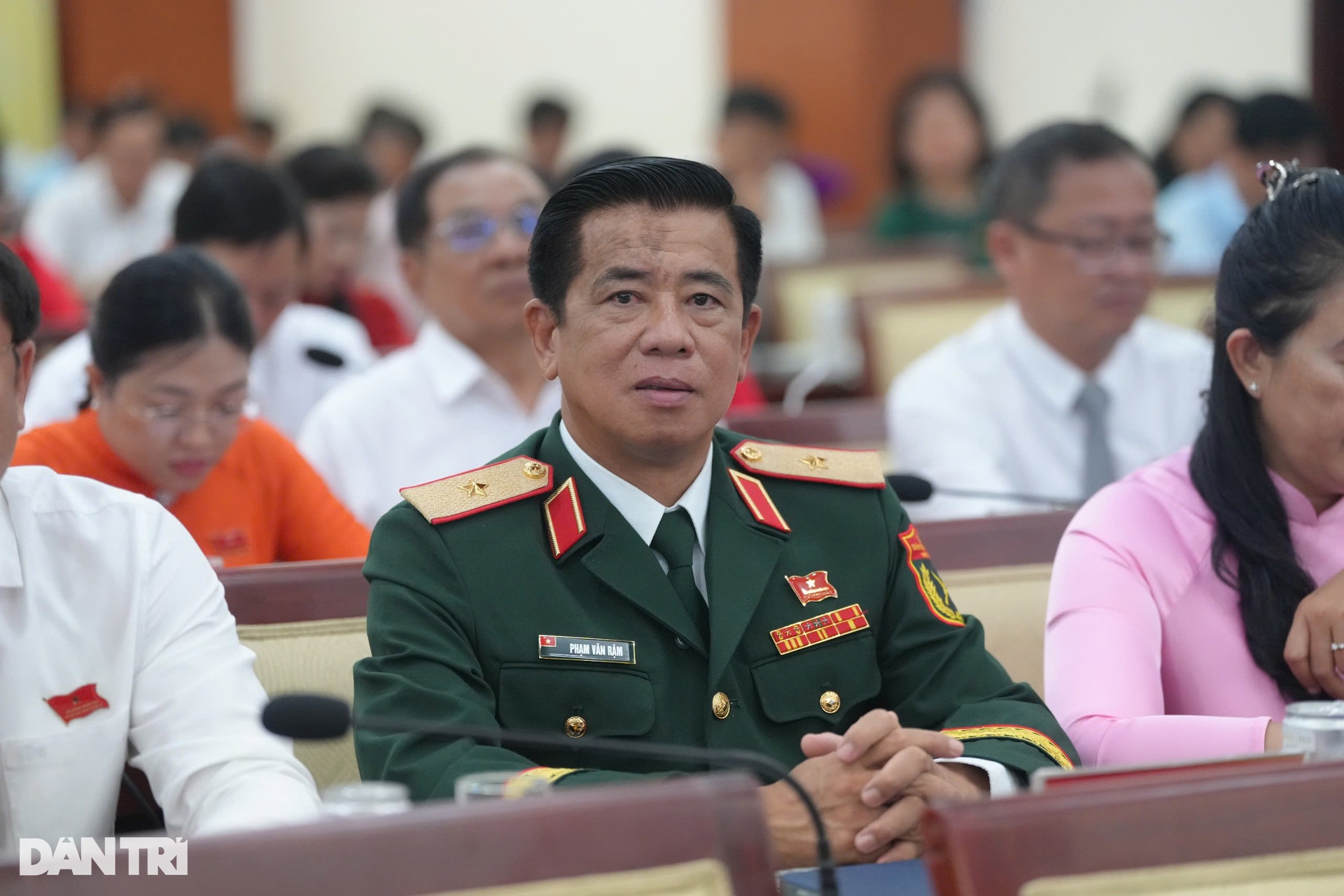 Kỳ họp lịch sử của HĐND TPHCM trước ngày hợp nhất tỉnh, thành - 6 Kỳ họp lịch sử của HĐND TPHCM trước ngày hợp nhất tỉnh, thành - 6