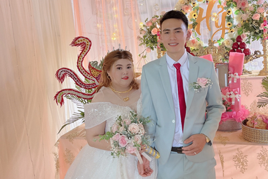 Chuyện tình "đũa lệch" của chàng shipper điển trai và cô nàng 100kg