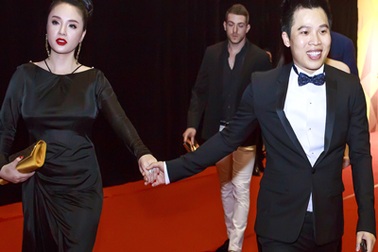 Người đẹp Lương Thu Hương là nữ hoàng đêm hội