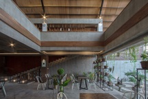 Quán cà phê như rộng gấp đôi, không cần điều hòa nhờ tuyệt chiêu độc đáo