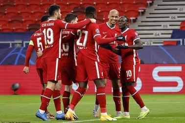 Chiến thắng chớp nhoáng, Liverpool tiến vào tứ kết Champions League