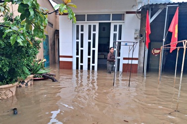 Mưa lớn hiếm thấy khiến đặc khu Thổ Châu ngập nặng diện rộng