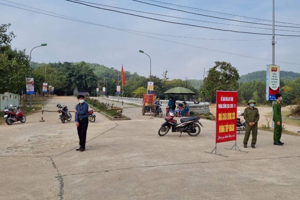 Nhiều huyện ở Bắc Giang tạm dừng cho người từ Hải Dương vào địa bàn - 1 Nhiều huyện ở Bắc Giang tạm dừng cho người từ Hải Dương vào địa bàn - 1