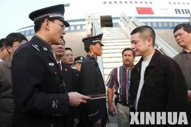 Cuộc sống thiên đường & nhục nhã của các quan tham Trung Quốc trốn ra nước ngoài