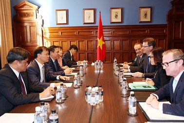 Phó Thủ tướng đối thoại với doanh nghiệp Australia đang “nhắm” tới Việt Nam