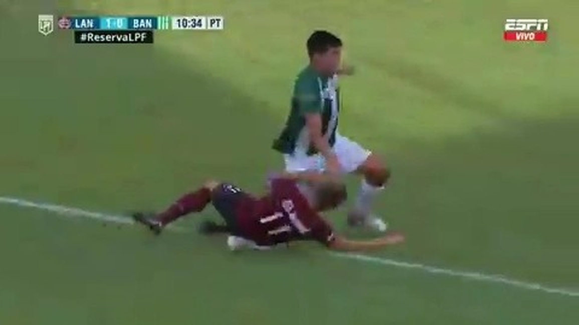 Trọng tài Argentina mắc sai lầm tai hại không kém gì ở V-League - 3 Trọng tài Argentina mắc sai lầm tai hại không kém gì ở V-League - 3