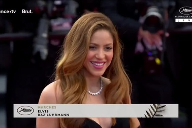 Shakira tỏa sáng tại Cannes