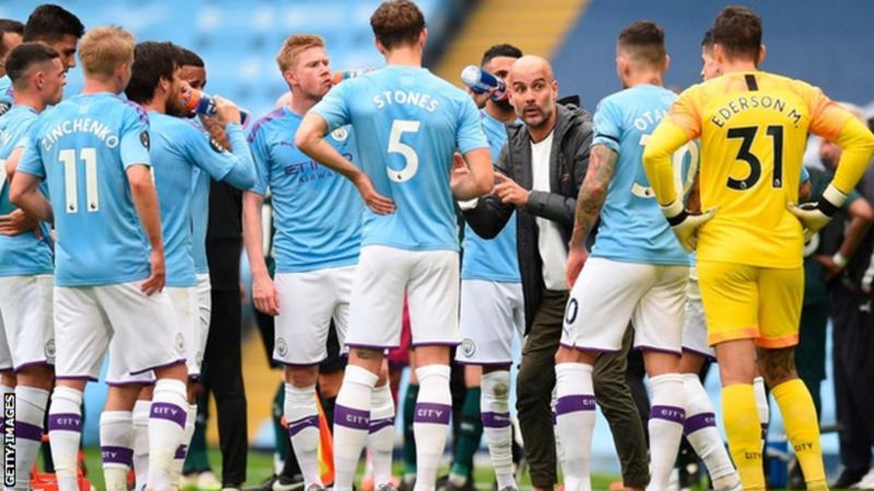 Man City bị chỉ trích vì thoát án phạt, HLV Guardiola phản ứng - 1 Man City bị chỉ trích vì thoát án phạt, HLV Guardiola phản ứng - 1