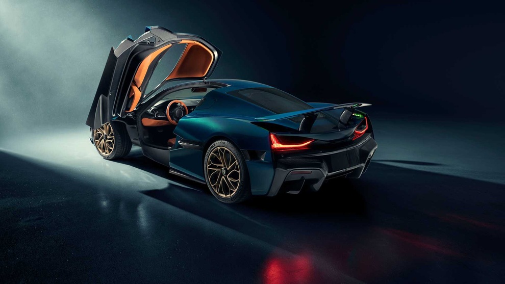 Siêu xe chạy điện Rimac Nevera gây choáng không chỉ bởi giá bán 2 triệu EUR - 8 Siêu xe chạy điện Rimac Nevera gây choáng không chỉ bởi giá bán 2 triệu EUR - 8