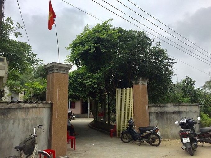 Hà Tĩnh: Điều tra vụ nam sinh lớp 9 mồ côi cha mẹ nghi bị đánh đến phù não, phải thở bằng oxy - Ảnh 1. Hà Tĩnh: Điều tra vụ nam sinh lớp 9 mồ côi cha mẹ nghi bị đánh đến phù não, phải thở bằng oxy - Ảnh 1.