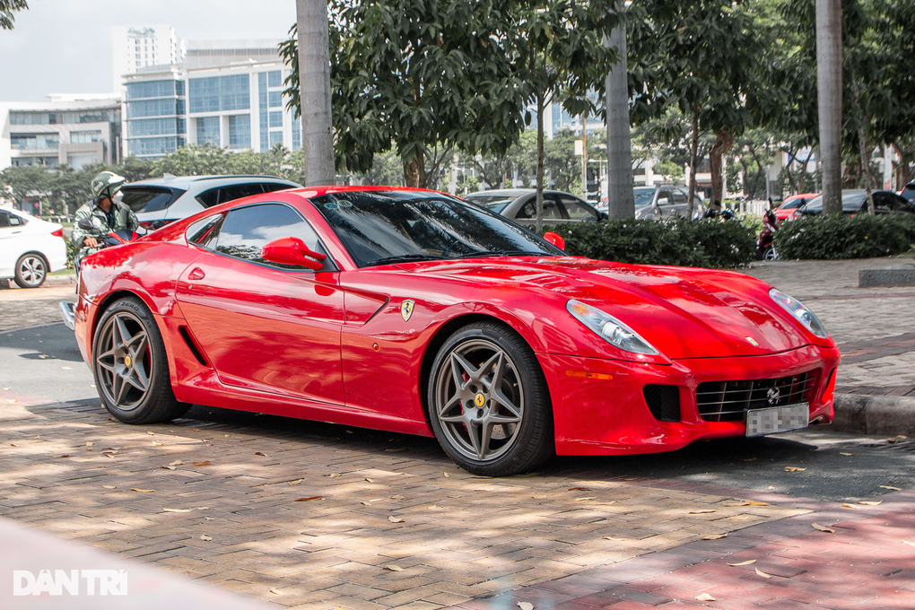 Ông Đặng Lê Nguyên Vũ mua lại hai siêu xe Ferrari hàng hiếm từng bán đi - 9 Ông Đặng Lê Nguyên Vũ mua lại hai siêu xe Ferrari hàng hiếm từng bán đi - 9