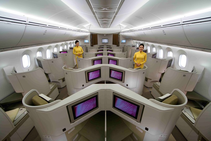 Vietnam Airlines lần đầu tiên khai thác Boeing 787 và Airbus A350 giữa Hải Phòng và TP. HCM - Ảnh 2. Vietnam Airlines lần đầu tiên khai thác Boeing 787 và Airbus A350 giữa Hải Phòng và TP. HCM - Ảnh 2.