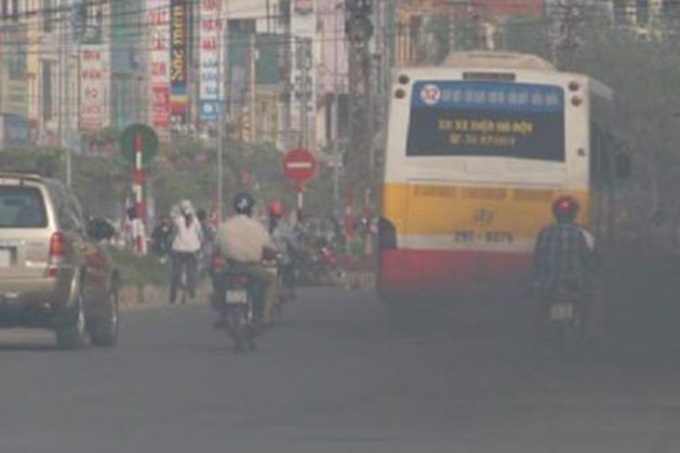 Hà Nội: Công an sẽ xử phạt xe xả khói đen, quá niên hạn - Ảnh 2. Hà Nội: Công an sẽ xử phạt xe xả khói đen, quá niên hạn - Ảnh 2.