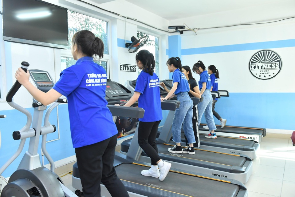 Học thể dục chất như nước cất ở Đại học Công nghệ Đông Á - 2 Học thể dục chất như nước cất ở Đại học Công nghệ Đông Á - 2