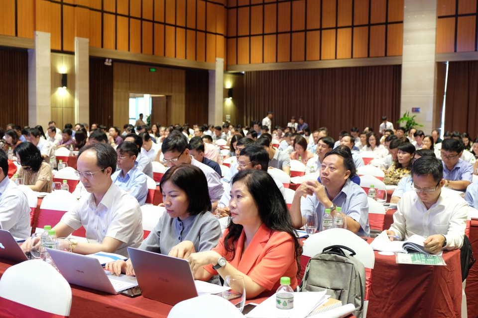 Trước 30/7, tất cả giáo viên lớp 1 phải được bồi dưỡng chương trình GDPT - 2 Trước 30/7, tất cả giáo viên lớp 1 phải được bồi dưỡng chương trình GDPT - 2