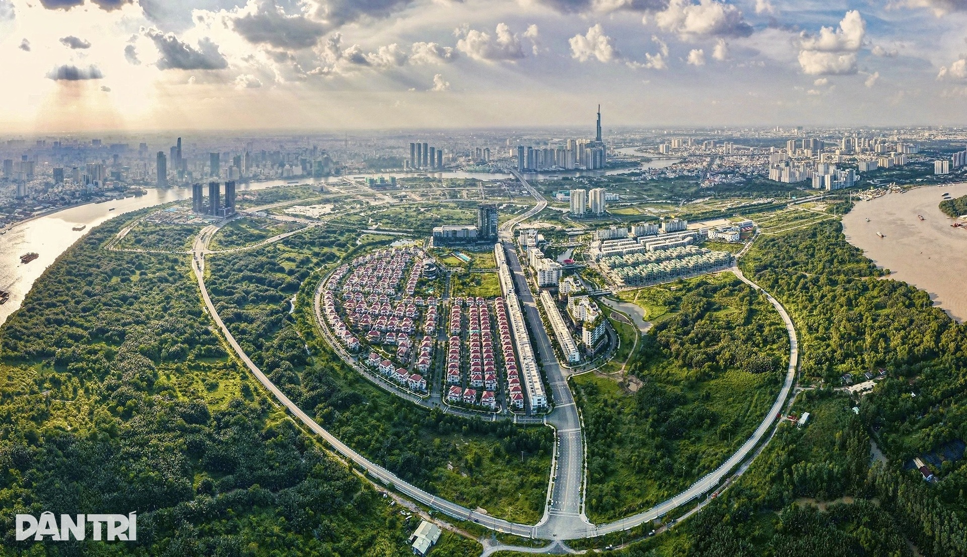 Sau gần một thập kỷ, 4 tuyến đường chính ở Thủ Thiêm vẫn chưa xong - 8 Sau gần một thập kỷ, 4 tuyến đường chính ở Thủ Thiêm vẫn chưa xong - 8
