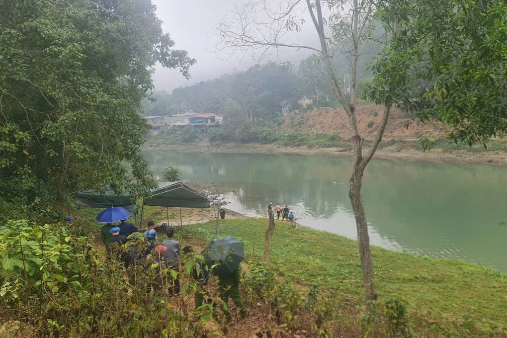 Phát hiện thi thể người đàn ông mất tích từ mùng 2 Tết - 1 Phát hiện thi thể người đàn ông mất tích từ mùng 2 Tết - 1