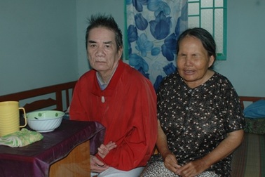 22 năm hành khất nuôi con học đại học