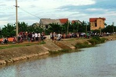 Phát hiện thi thể thiếu nữ chết bên bờ sông Gianh