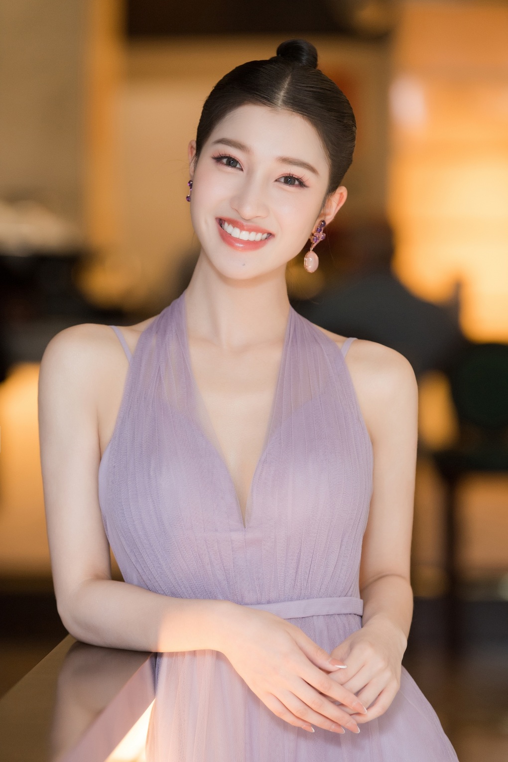 Hoa hậu Thùy Tiên đi xem váy cưới sau khi mời luật sư bảo vệ hình ảnh - 12 Hoa hậu Thùy Tiên đi xem váy cưới sau khi mời luật sư bảo vệ hình ảnh - 12