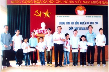 Quỹ Khuyến học của các tỉnh, thành đạt 450 tỷ đồng