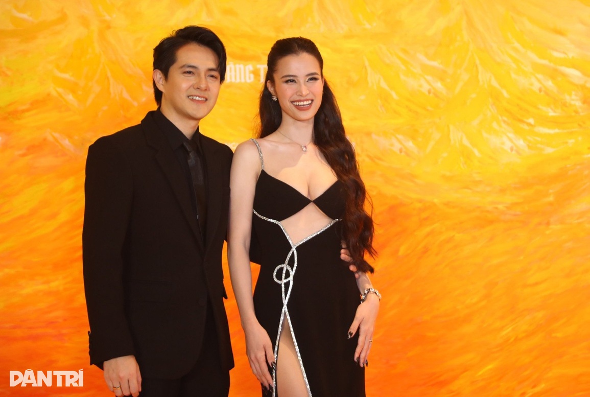 Kỳ Duyên, Minh Triệu khoe eo thon, dự show thời trang Sa Vũ - 5