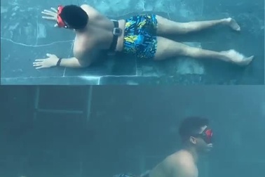 Thực hiện nhiều tư thế yoga nhất ở dưới nước