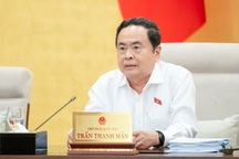 Chủ tịch Quốc hội: Tạo điều kiện để doanh nghiệp, người dân vay vốn