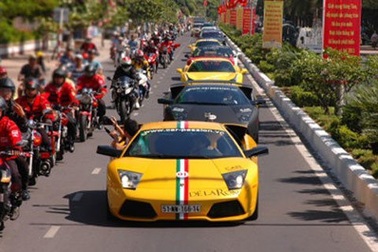 Thiếu gia Việt chơi siêu xe: Thú chơi và gánh nặng quốc gia