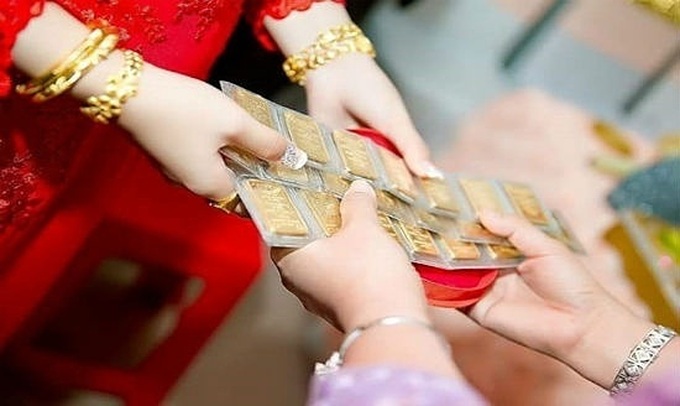 Ly hôn vì chồng ham chơi, vợ chưa kịp trả lại vàng cưới đã bị đối phương dọa kiện vì tội lừa đảo hôn nhân - Ảnh 1. Ly hôn vì chồng ham chơi, vợ chưa kịp trả lại vàng cưới đã bị đối phương dọa kiện vì tội lừa đảo hôn nhân - Ảnh 1.