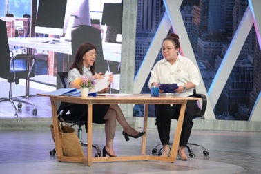 Nữ ứng viên nhờ các sếp xem xét lương vì từng có 12 năm kinh nghiệm