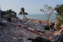 Tháo dỡ công trình hơn 1.200m2 lấn chiếm ven biển Vũng Tàu