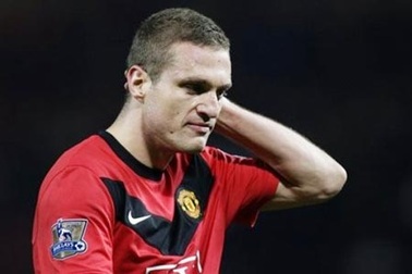 Không được gia hạn, Vidic muốn rời MU tới Real