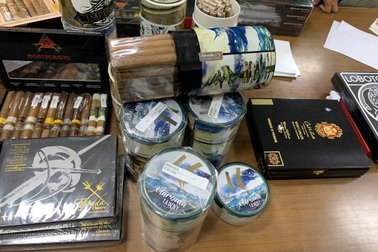 Hà Nội: "Phát lộ" thêm đường dây giao dịch xì gà nghi vấn nhập lậu, thu trên 15.000 điếu