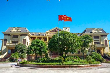 Sáng nay, xét xử phúc thẩm vụ cô giáo bị phạt 5 năm tù ở Nghệ An