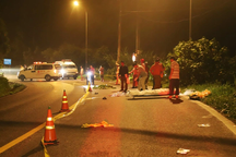 Truy tìm ô tô tông 2 người tử vong rồi bỏ trốn