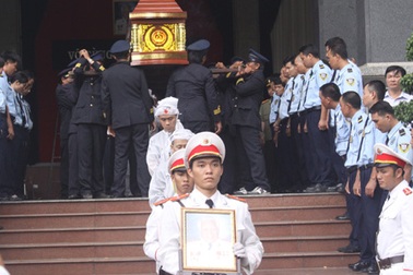 Trang trọng lễ truy điệu người cận vệ của Bác Hồ