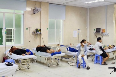 Nước máy nhiễm khuẩn, ai sẽ đền bù cho người dân nếu ảnh hưởng sức khỏe?