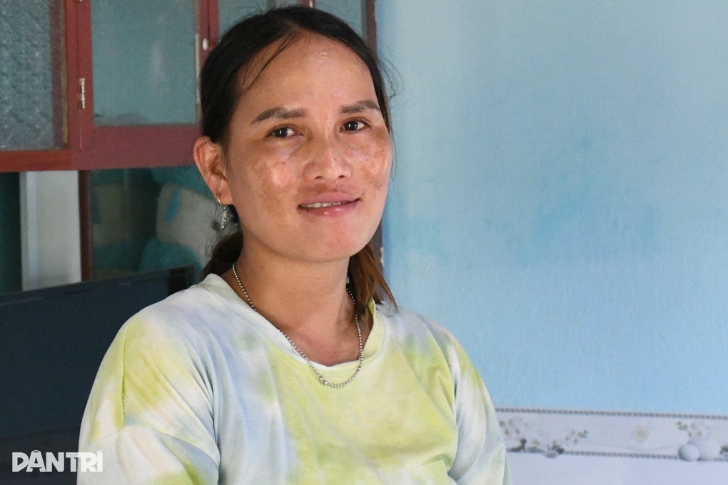 Chủ tịch, cán bộ xã mang tiền đến năn nỉ dân làm nhà - 2 Chủ tịch, cán bộ xã mang tiền đến năn nỉ dân làm nhà - 2