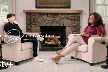 Elliot Page chia sẻ về quyết định chuyển giới