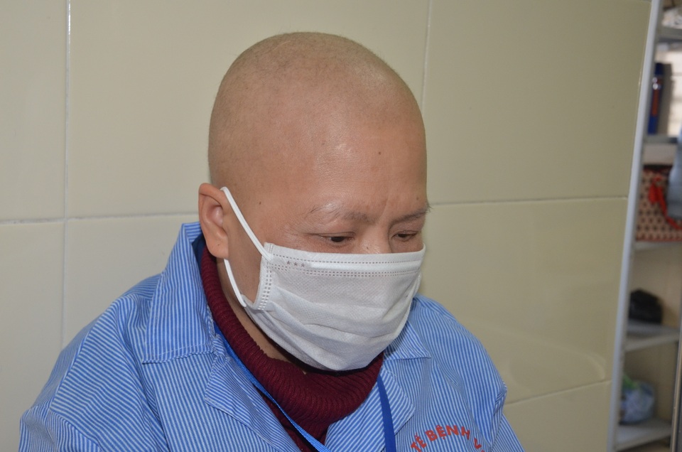 Người mẹ ung thư nghẹn ngào cầu xin các nhà hảo tâm thương 3 đứa con mồ côi - 4 Người mẹ ung thư nghẹn ngào cầu xin các nhà hảo tâm thương 3 đứa con mồ côi - 4