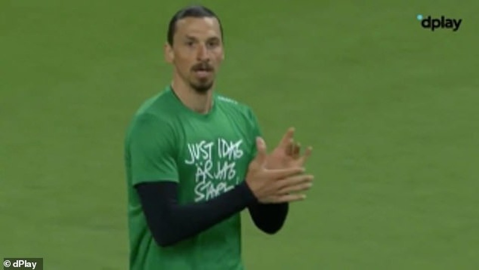 Ibrahimovic ghi bàn trong trận đấu tập tại Thuỵ Điển - 1 Ibrahimovic ghi bàn trong trận đấu tập tại Thuỵ Điển - 1