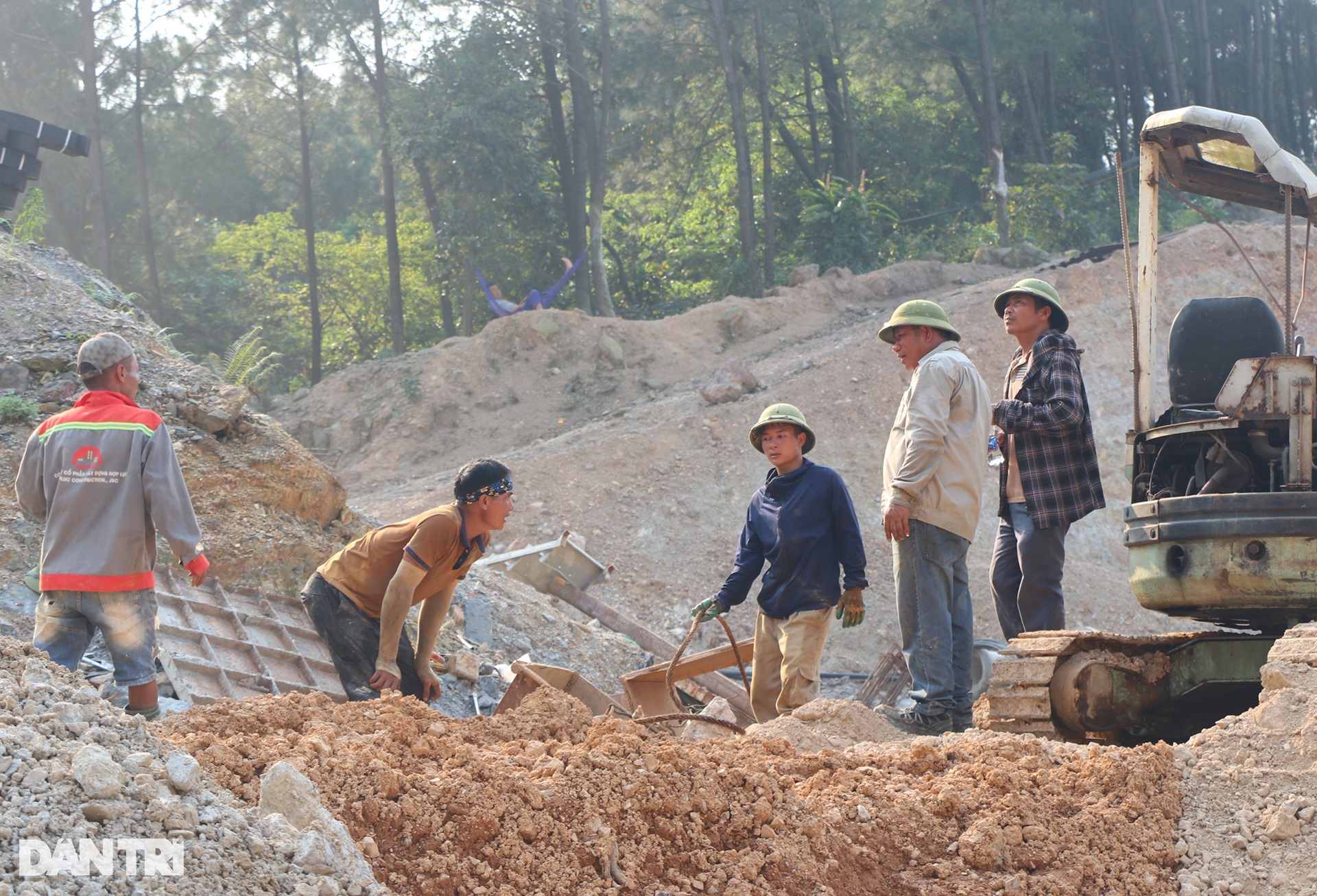 Bên trong hầm Thần Vũ thời điểm cách đích tiến độ chưa đầy 1 tháng - 9