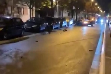 Thuê xe Audi R8 mui trần cho đám cưới và cái kết tan nát