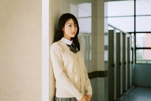 Nửa đêm thấy đôi giày lấm đất của chồng, người vợ tảo tần quyết định ly hôn