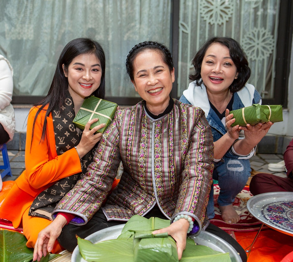 Nghệ sĩ Trà My kể về mâm cơm ngày Tết và chiếc bánh chưng đặc biệt của mình - 1 Nghệ sĩ Trà My kể về mâm cơm ngày Tết và chiếc bánh chưng đặc biệt của mình - 1