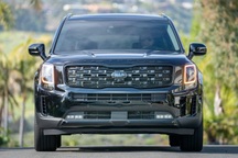 Điều gì khiến Kia Telluride được bán với giá như SUV hạng sang tại Mỹ?