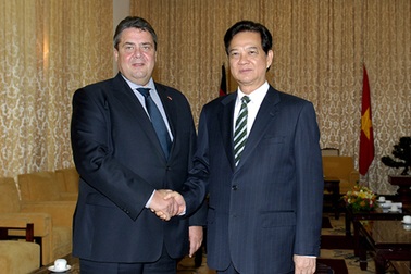 Thủ tướng Nguyễn Tấn Dũng tiếp Phó Thủ tướng Đức 