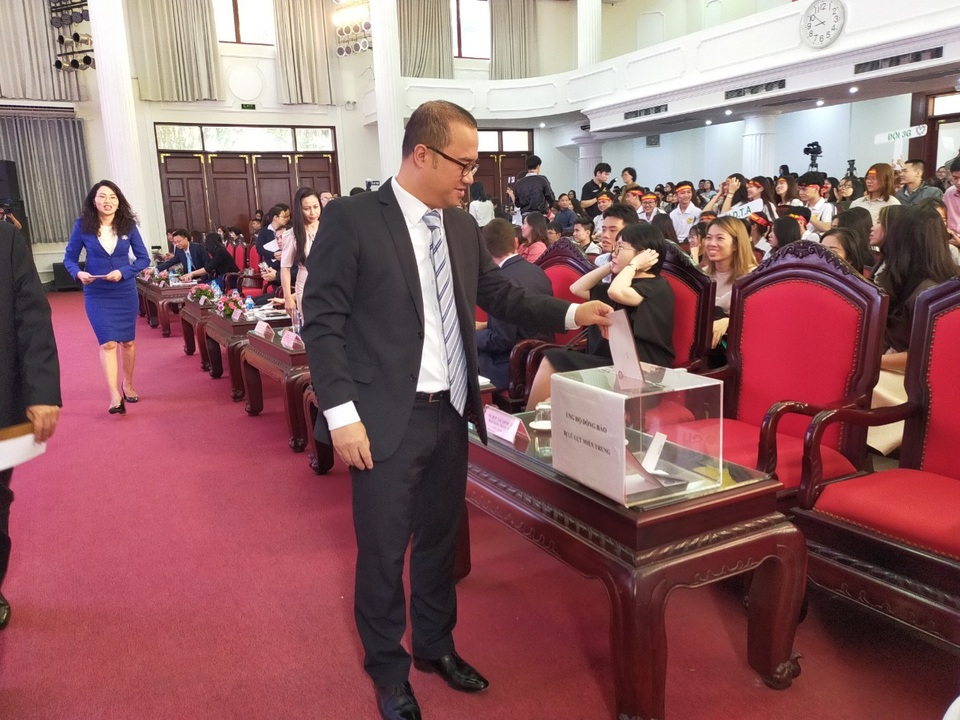 Sinh viên Học viện Ngân hàng đoạt giải nhất cuộc thi “Hiểu đúng về tiền” - 3 Sinh viên Học viện Ngân hàng đoạt giải nhất cuộc thi “Hiểu đúng về tiền” - 3